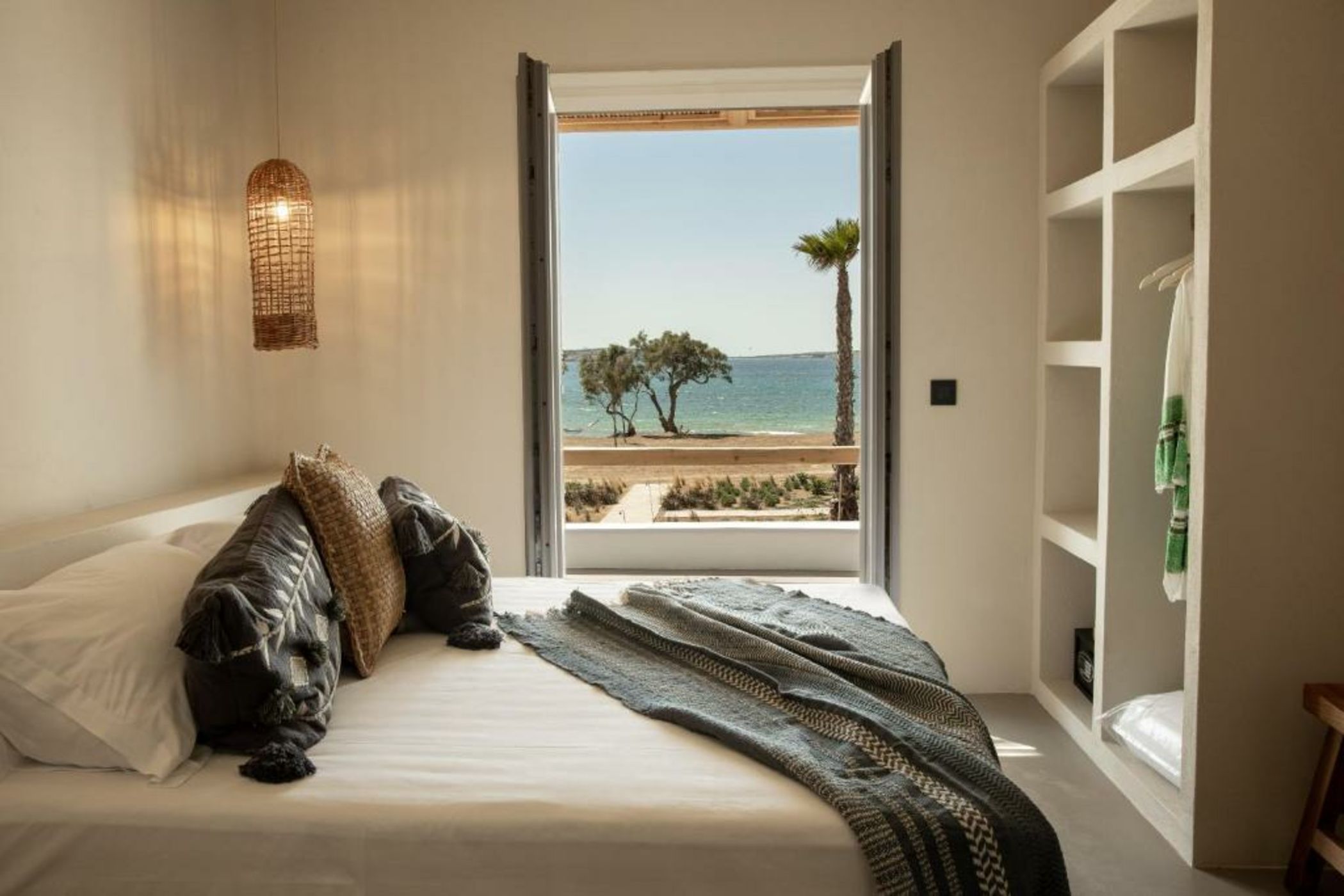 Seesoo Paros Beachfront Resort