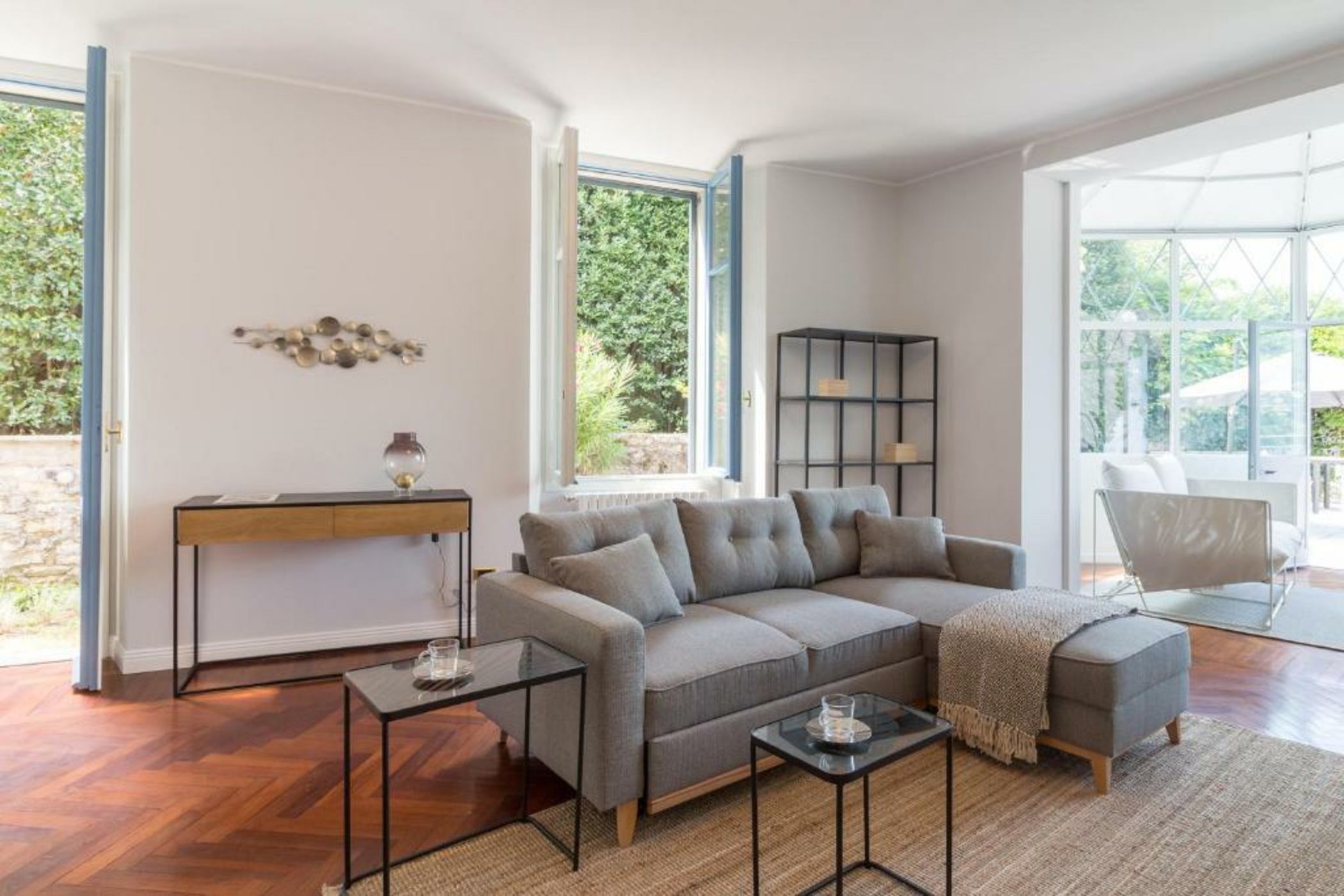 Como Lake Vista - by MyHomeInComo