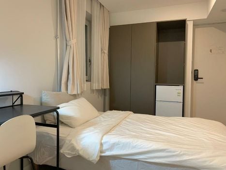 Upflo Hostel
