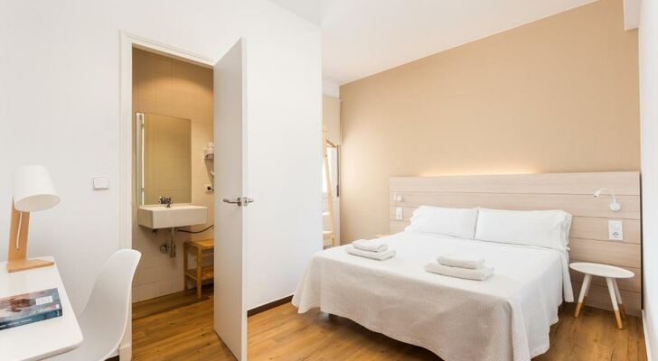 Hostal Jume - Urban Rooms