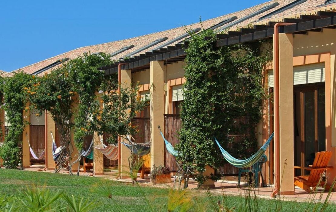 Casa do Vale da Lama EcoHotel & Retreat Centre in a farm