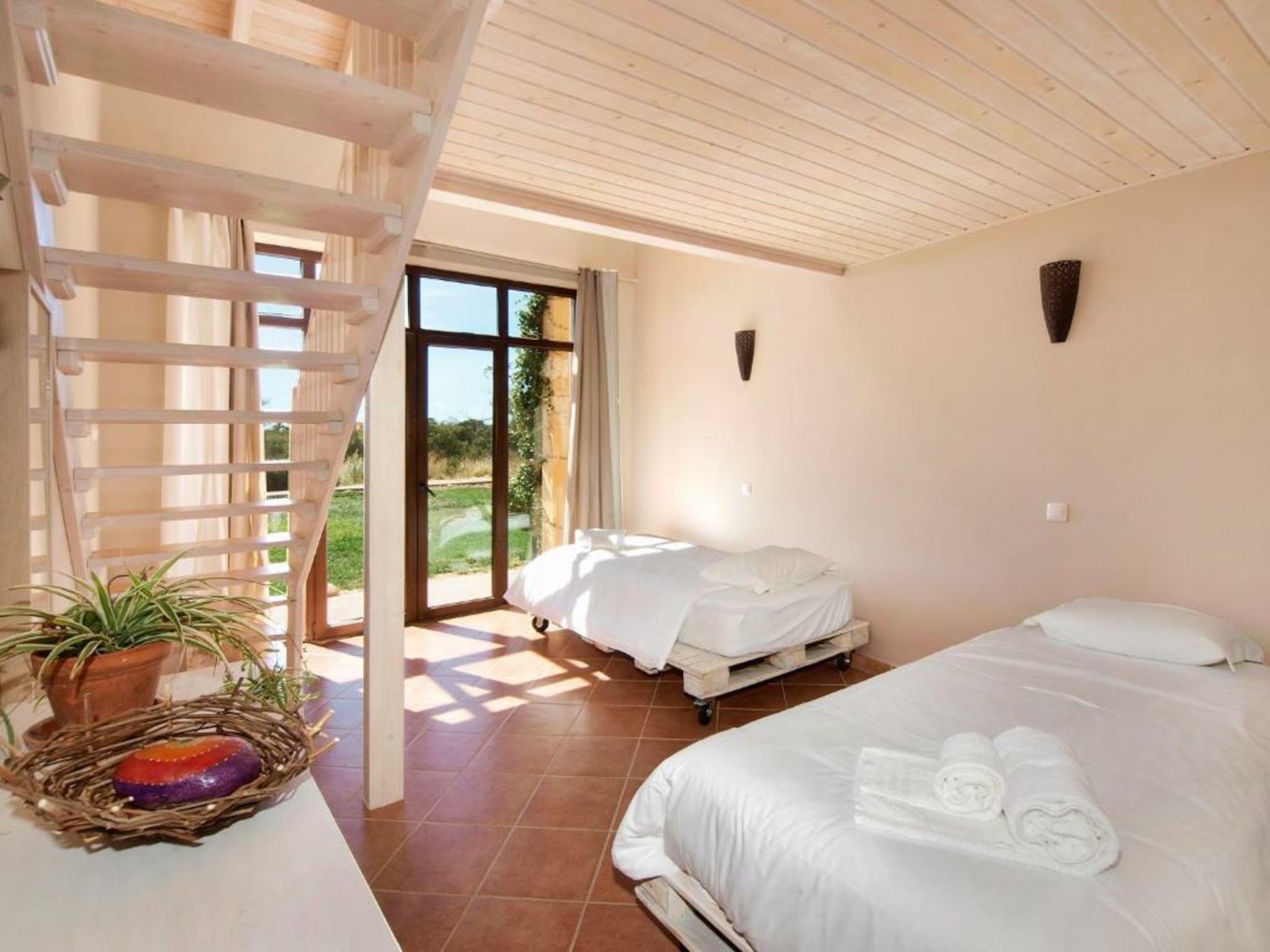 Casa do Vale da Lama EcoHotel & Retreat Centre in a farm