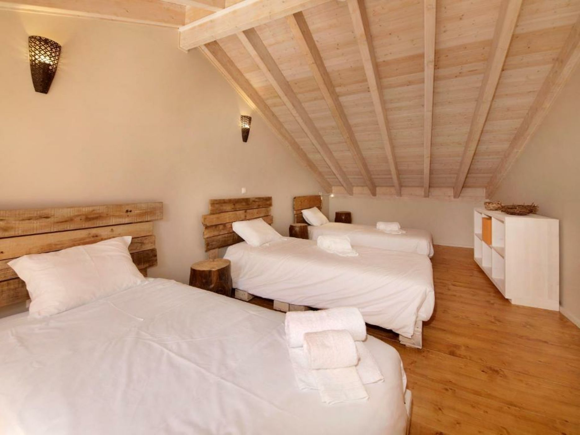 Casa do Vale da Lama EcoHotel & Retreat Centre in a farm