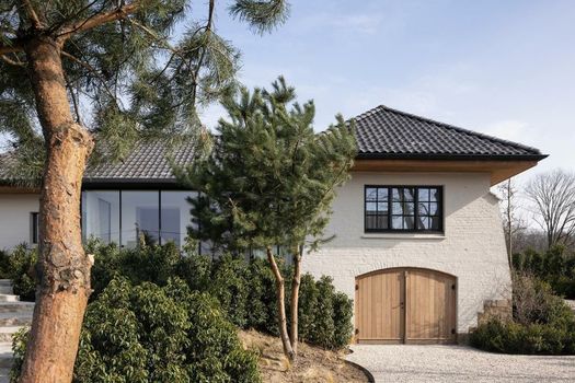 Mud Residence