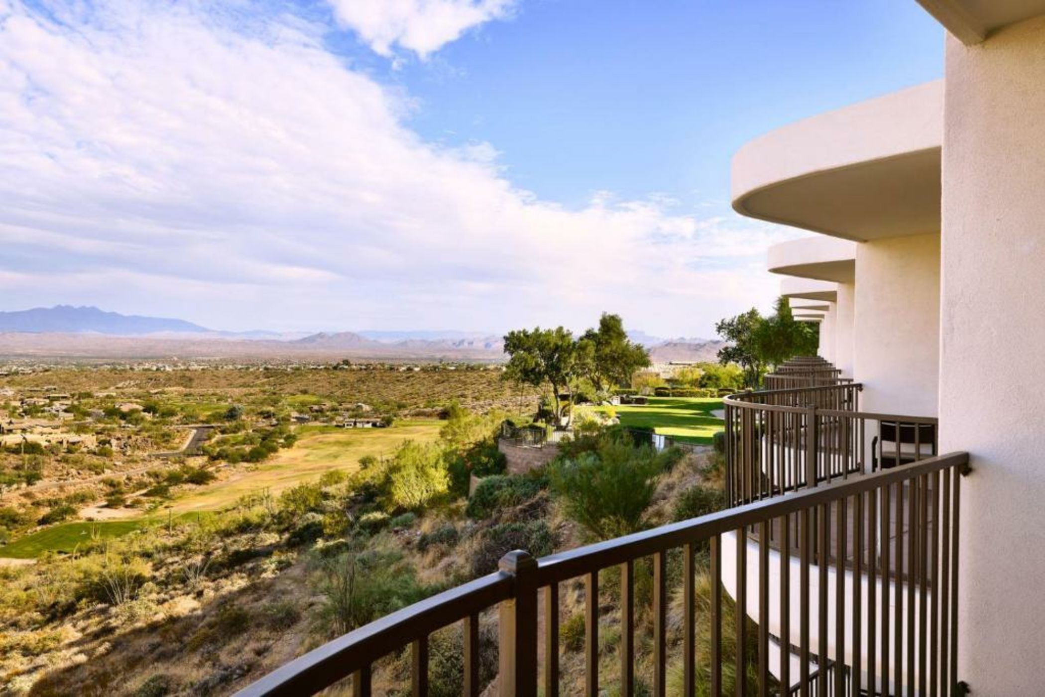 ADERO Scottsdale, Autograph Collection