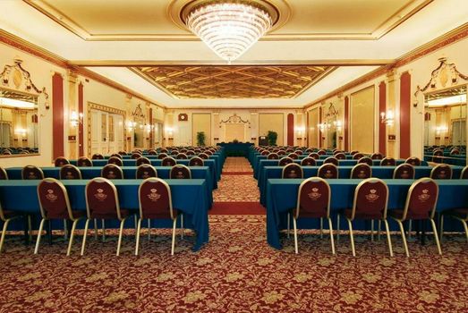 Hotel Regina Palace
