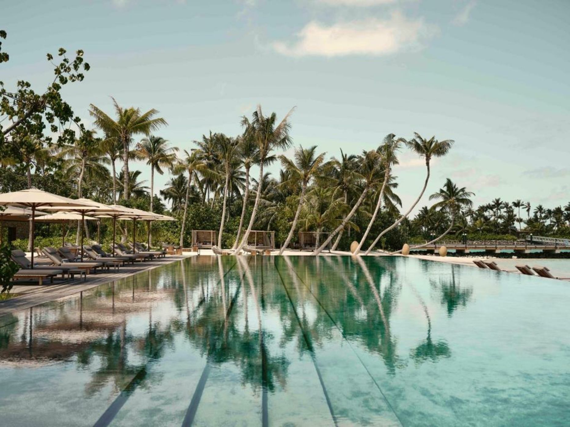 Patina Maldives, Fari Islands