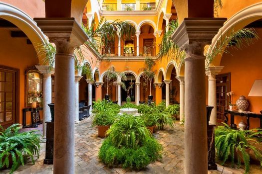 Hotel Casa Del Poeta