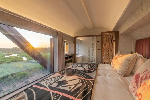 Kruger Shalati - The Train on The Bridge