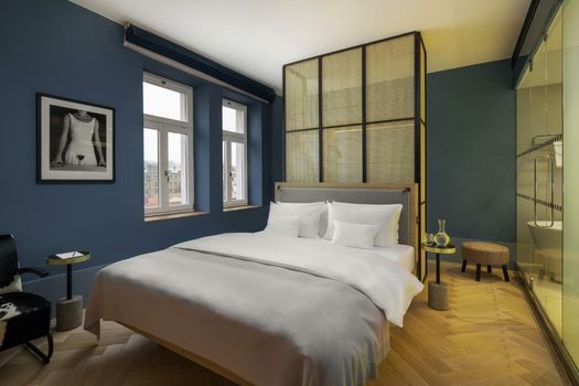 Maximilian Hotel