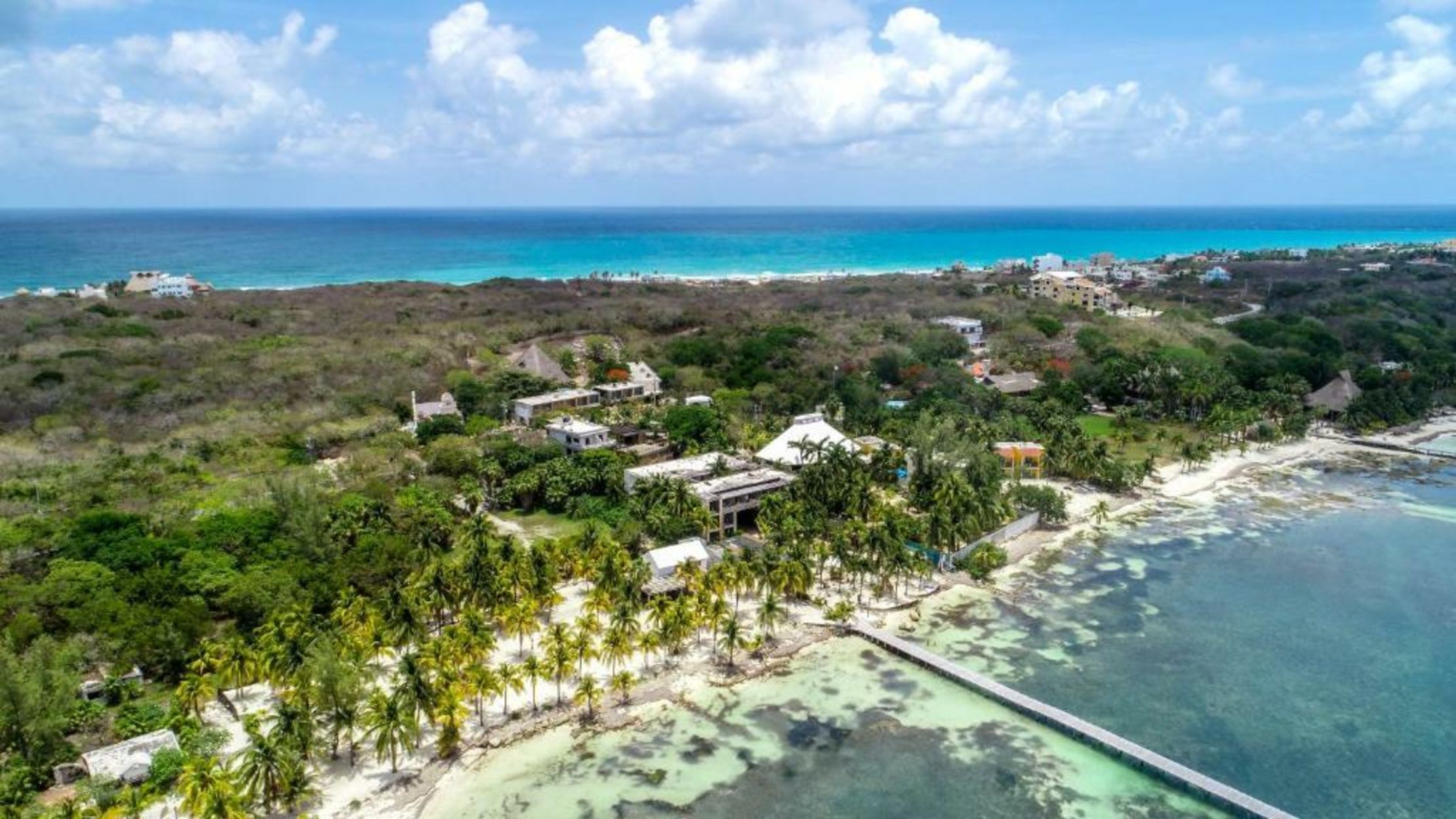 Nomads Hotel & Beachclub