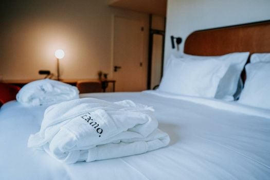 Exmo. Hotel