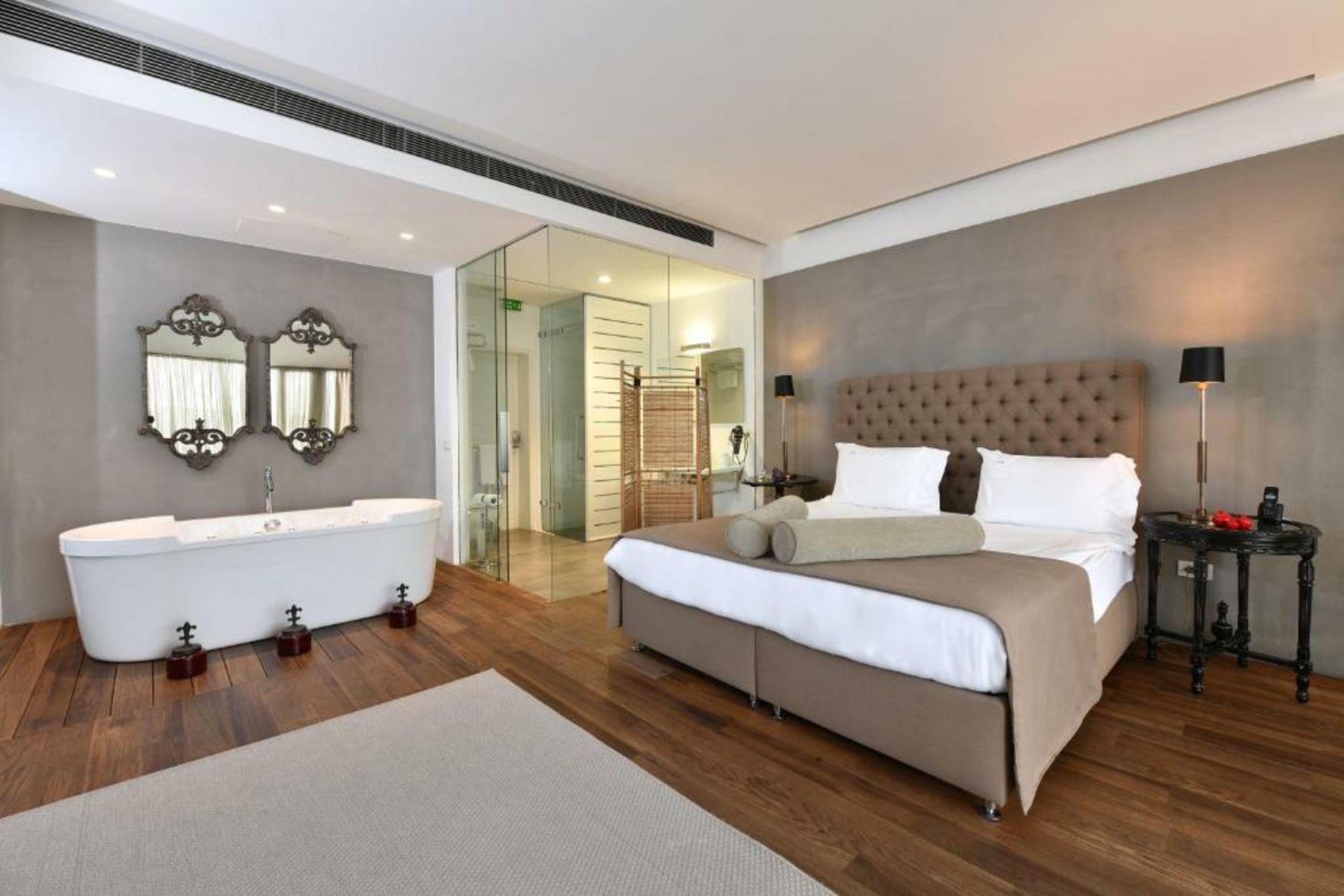 Ansen Hotel and Suites