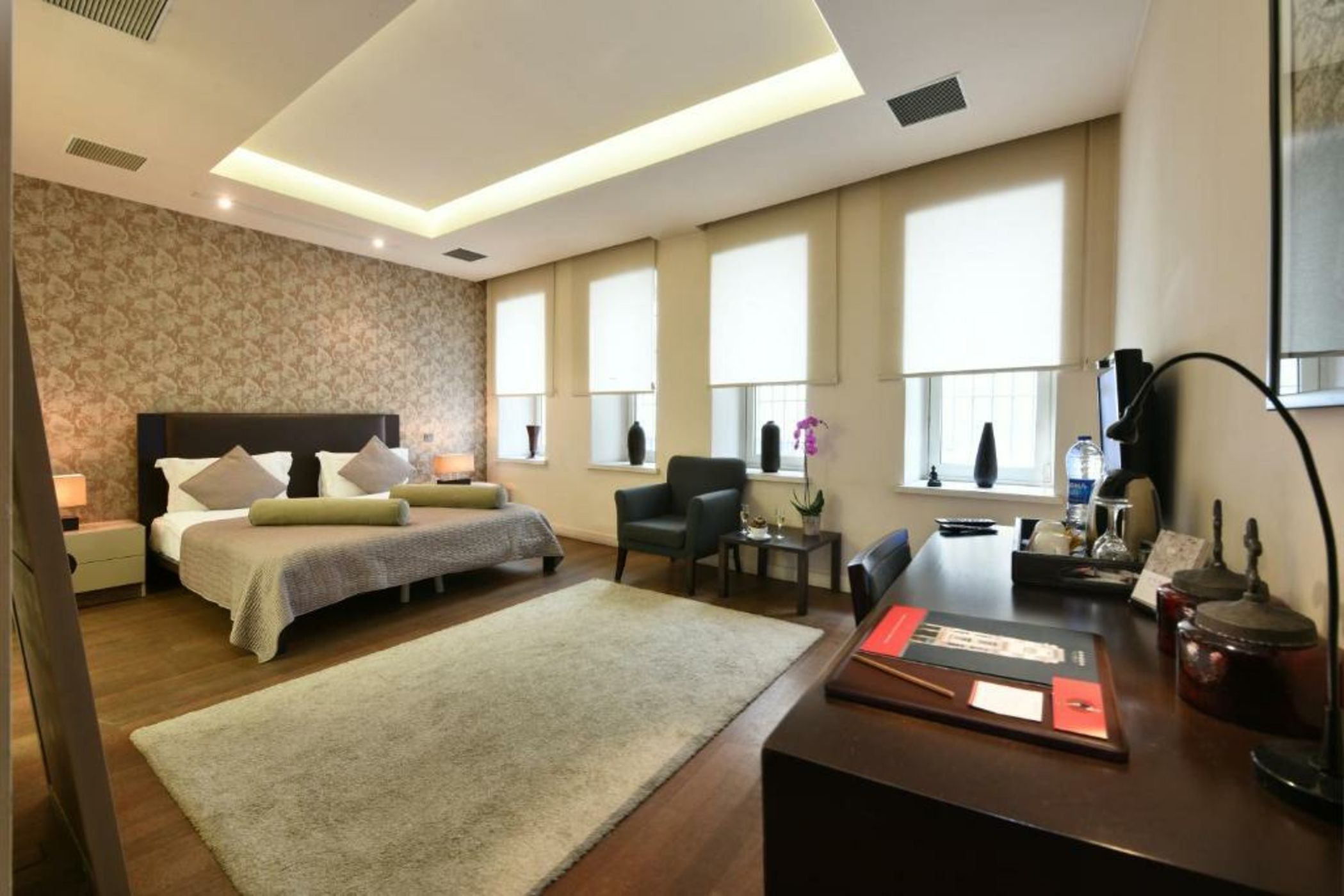 Ansen Hotel and Suites