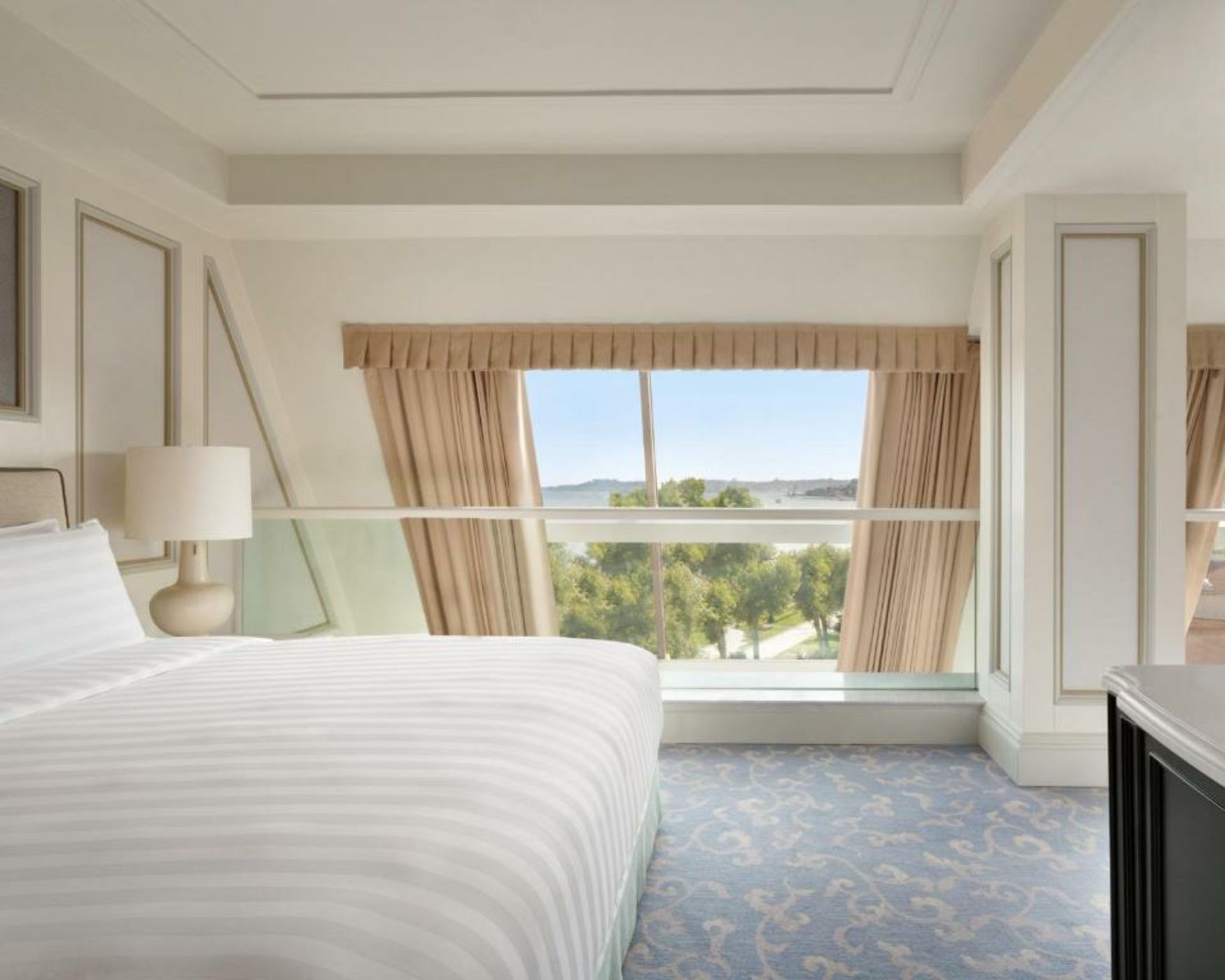 Shangri-La Bosphorus, Istanbul