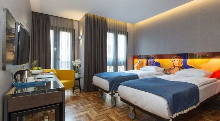 Lampa Design Hotel-Special Category