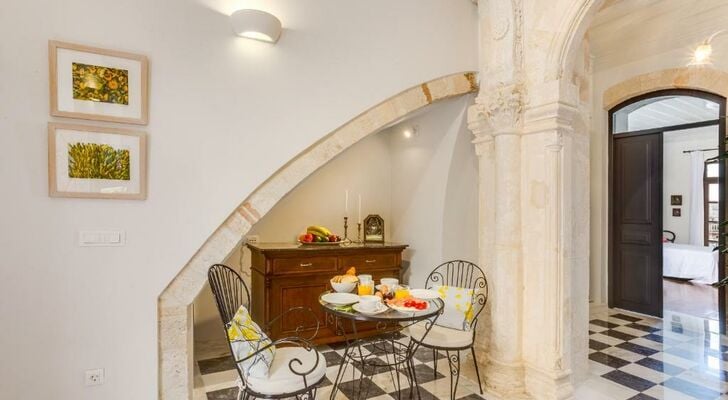 DomicileChania - Venetian Residence