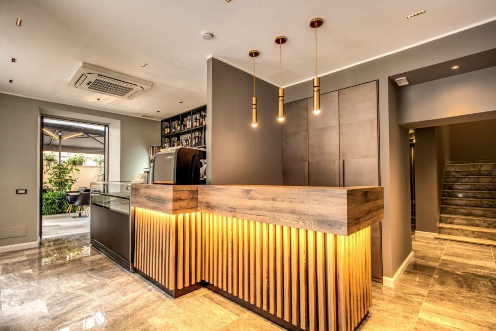 Apollo Boutique Hotel