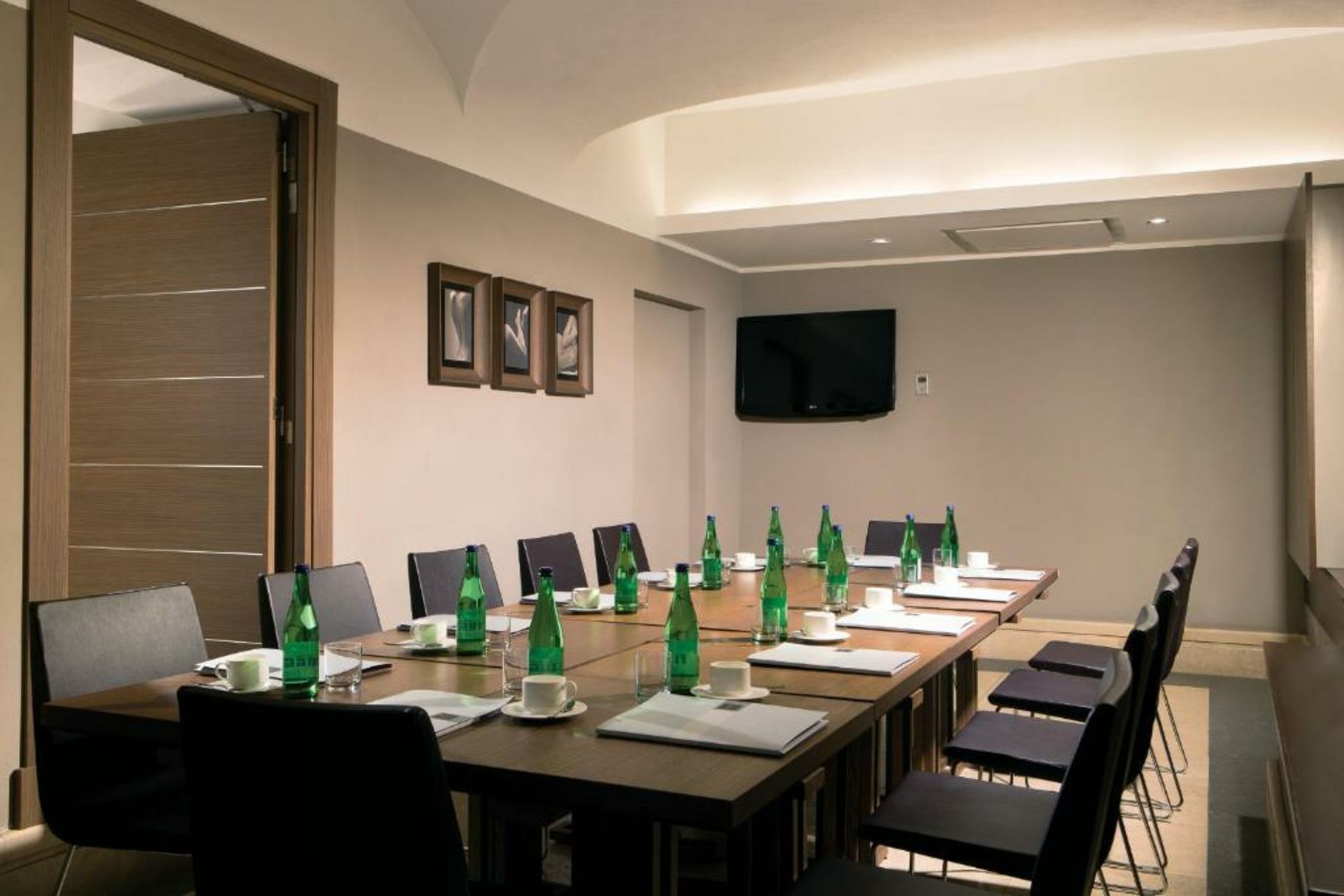 The Independent Hotel