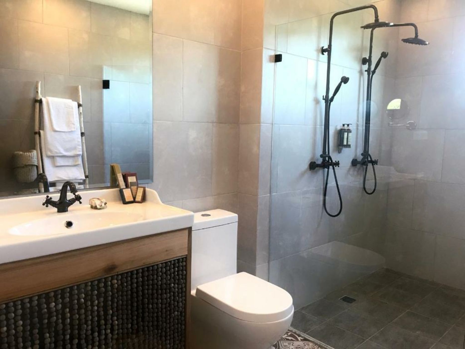 Saman Boutique Hotel