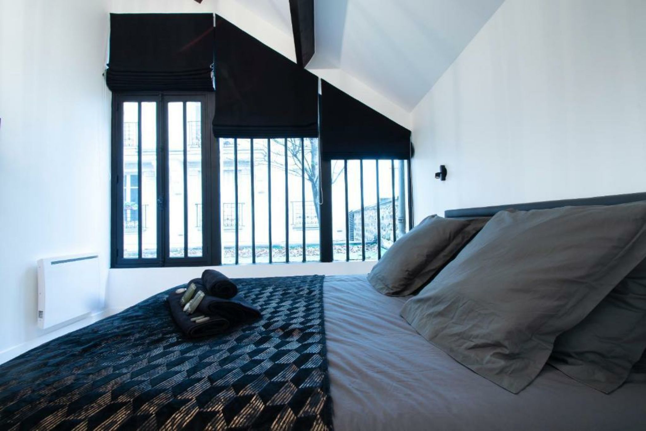 Dreamyflat - Eiffel tower ll