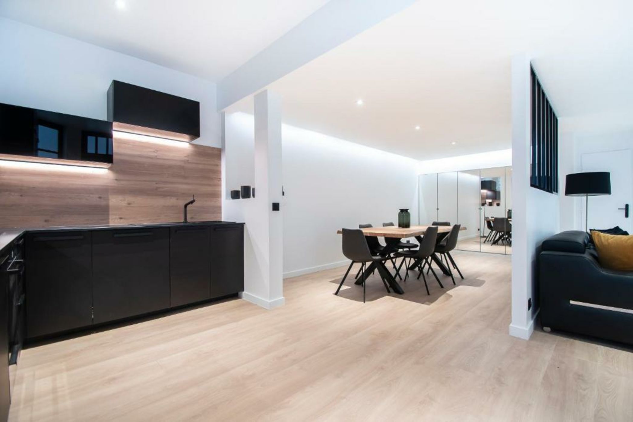 Dreamyflat - Eiffel tower ll