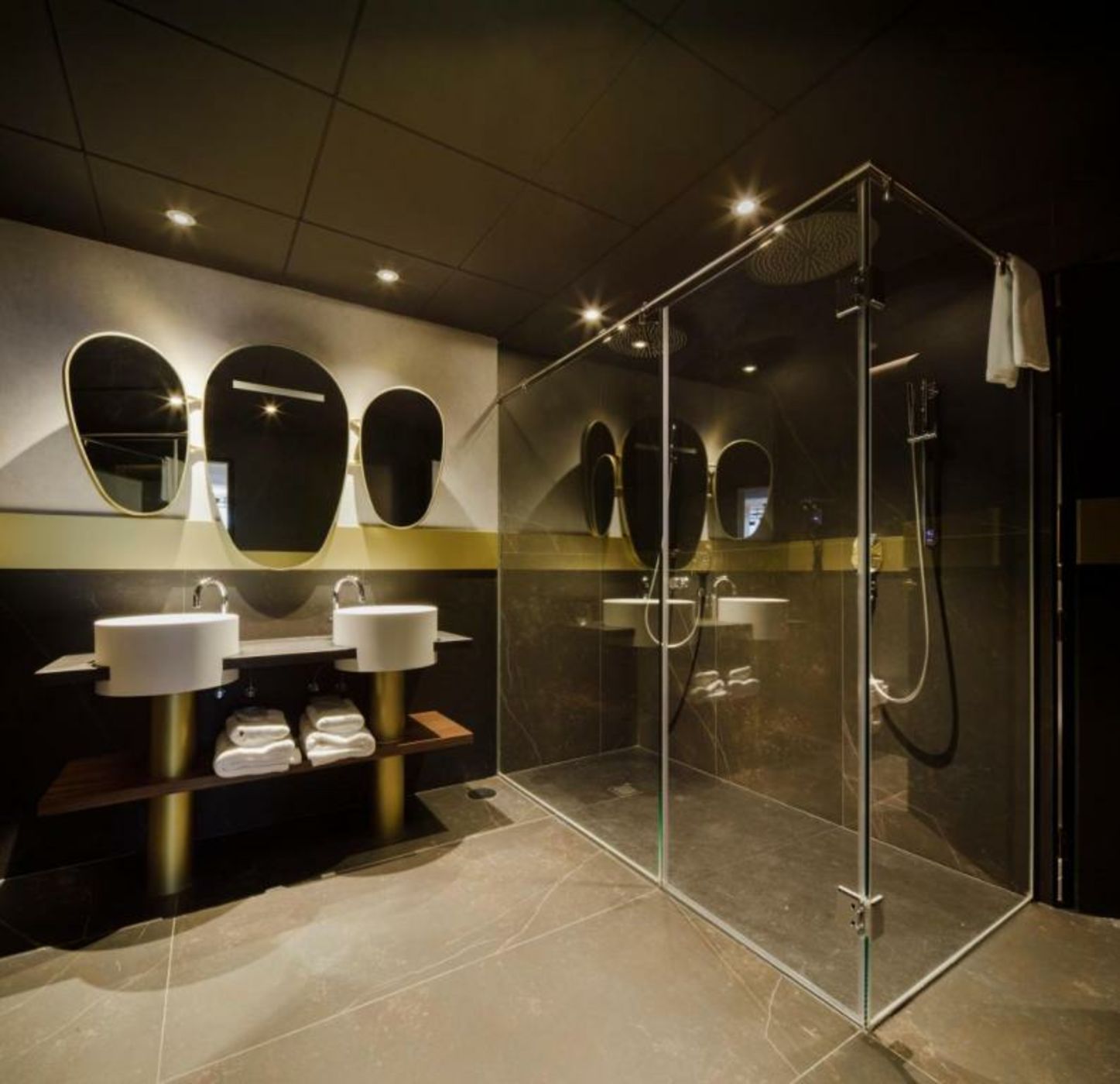 Marquis Hotels Issabel's