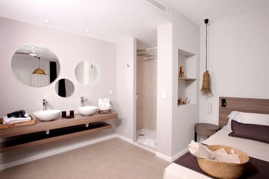 Eques Petit Resort