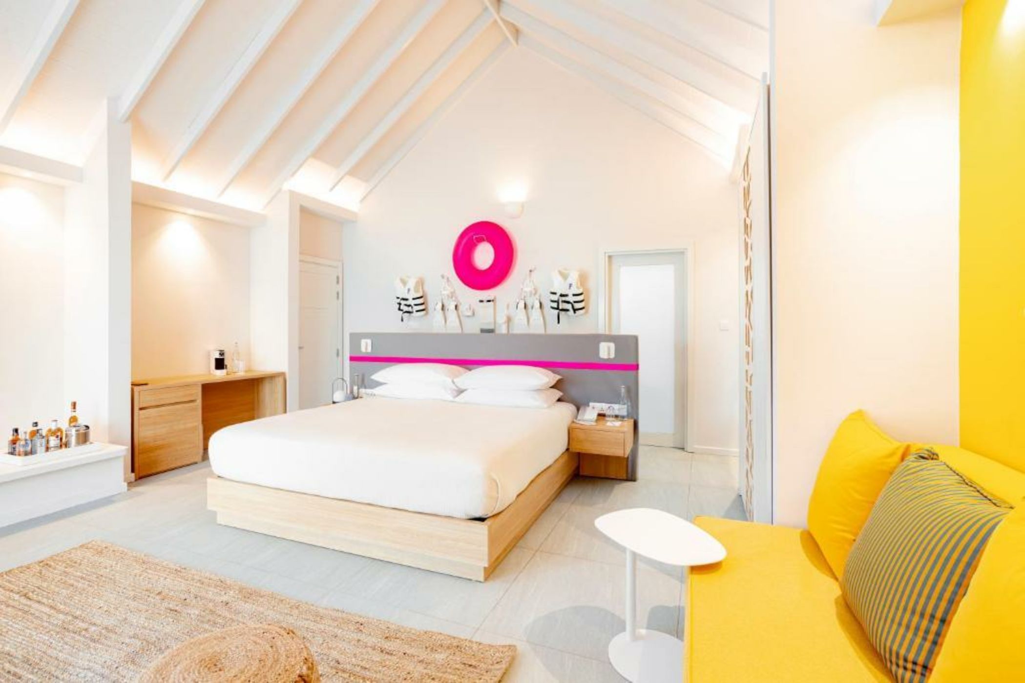 The Standard, Huruvalhi Maldives