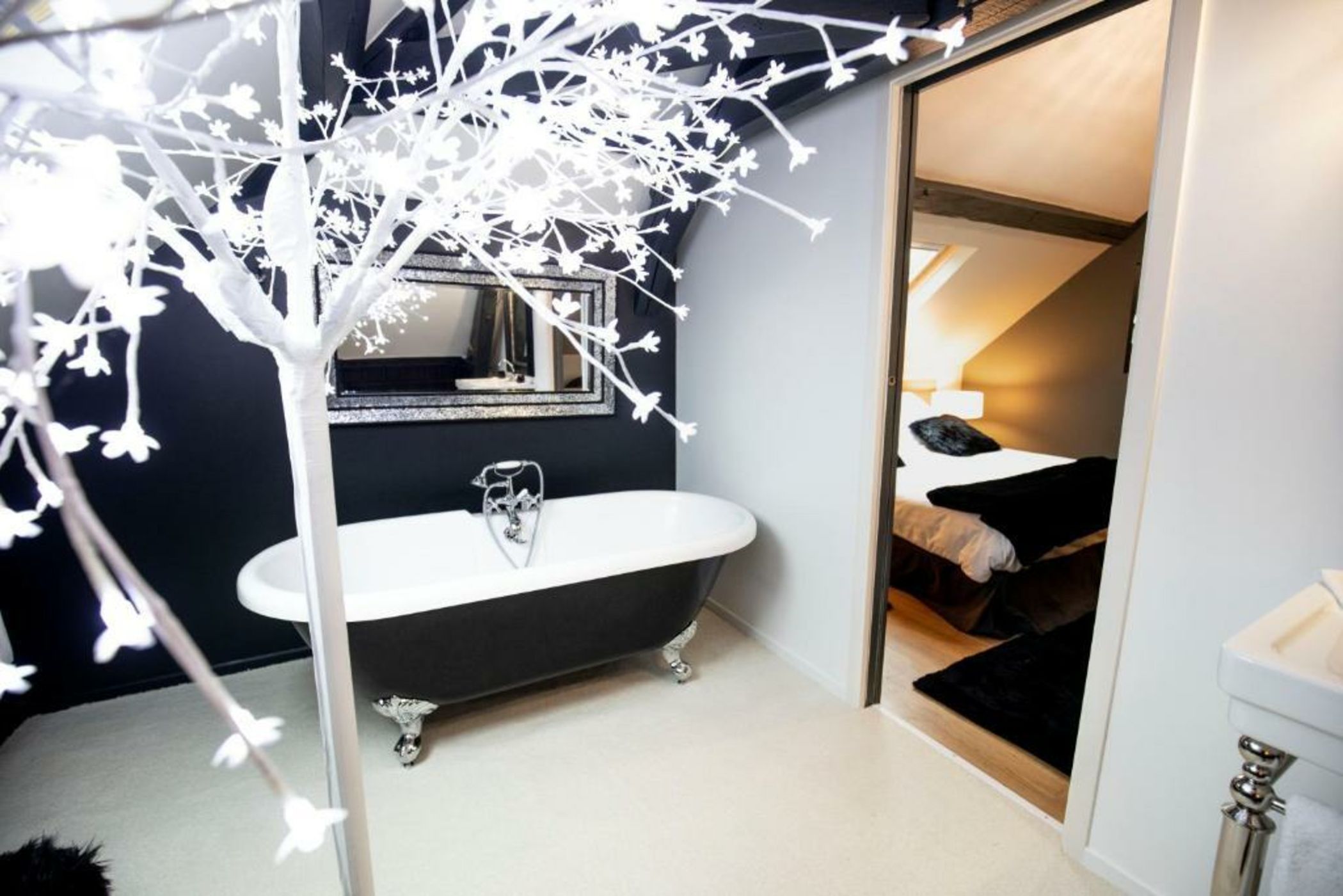 Le Baptistère - Adults only