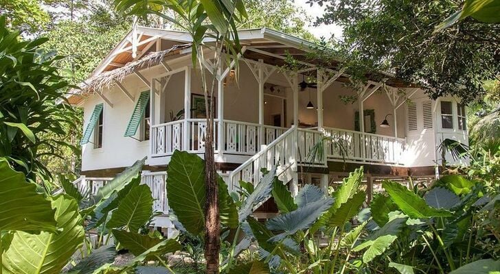 Hotel Aguas Claras