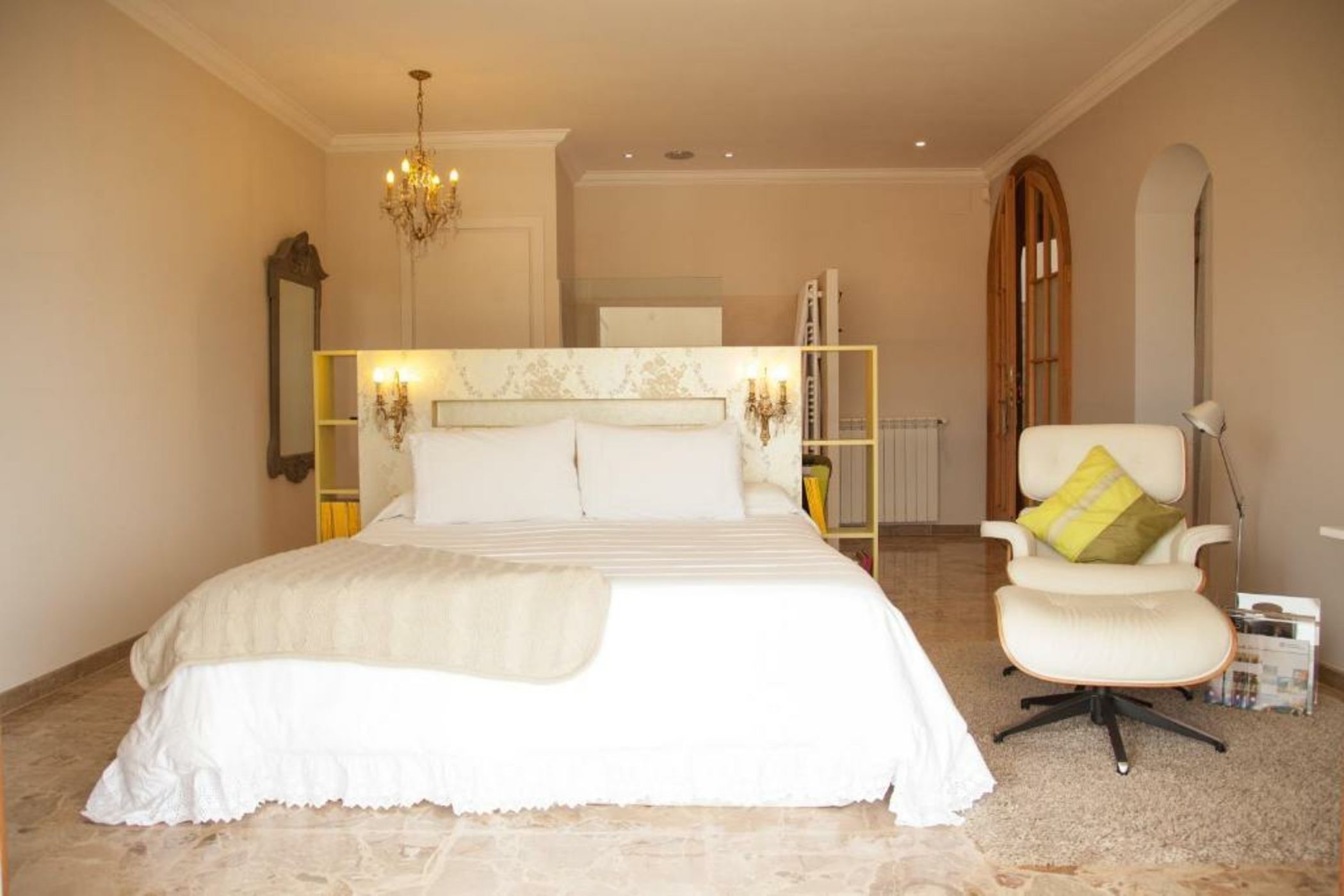 Montjuic Boutique Bed & Breakfast Girona