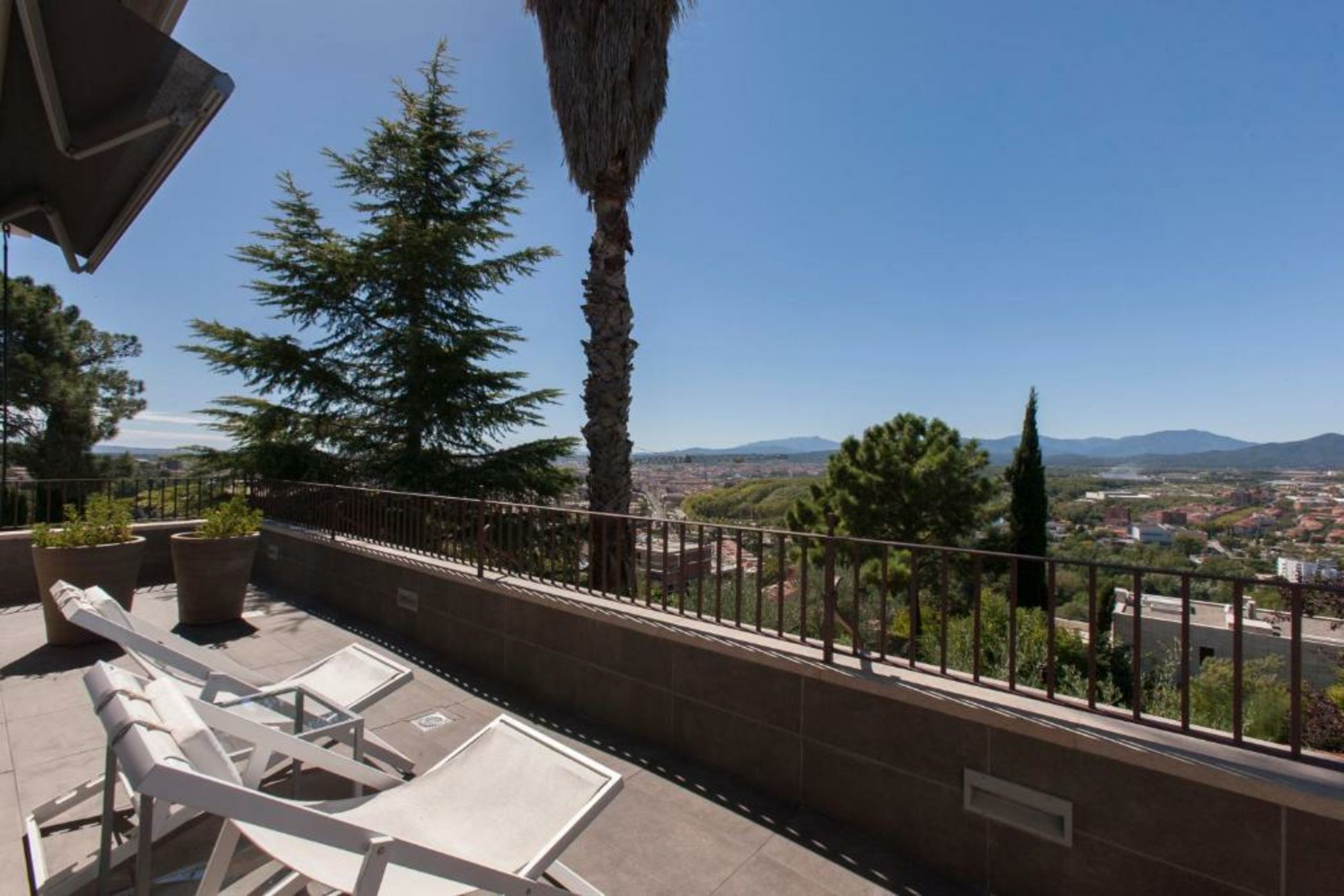 Montjuic Boutique Bed & Breakfast Girona