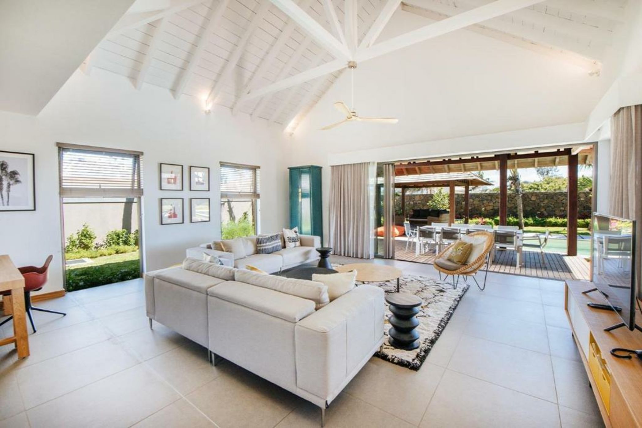 Mythic Suites & villas