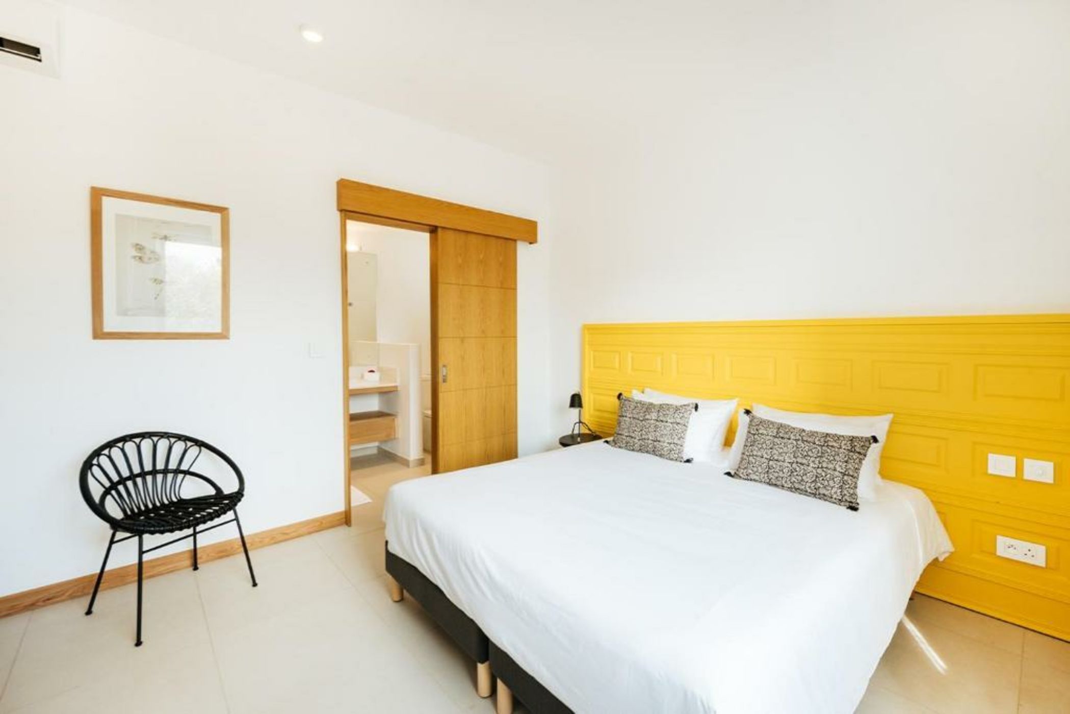 Mythic Suites & villas