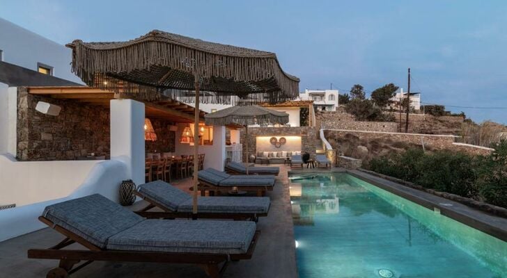 Trinity Mykonos - Villa & Beachfront Boutique Hotel