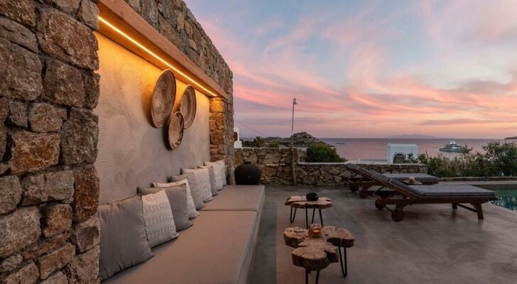 Trinity Mykonos - Villa & Beachfront Boutique Hotel