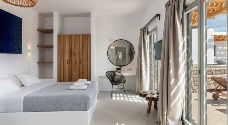 Trinity Mykonos - Villa & Beachfront Boutique Hotel