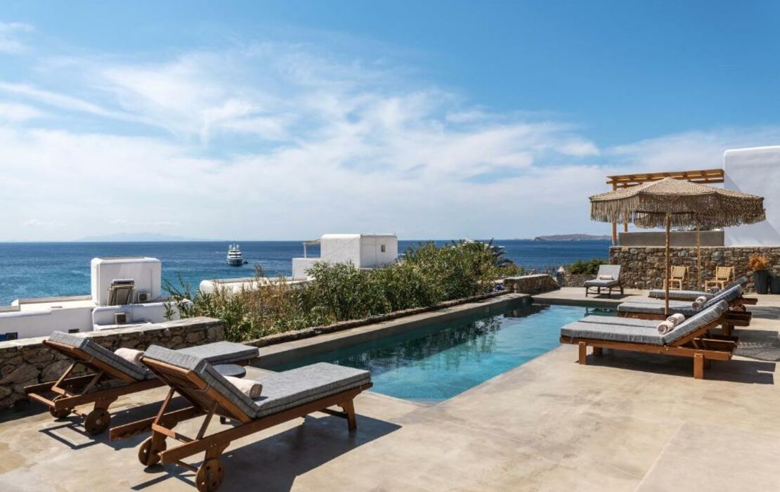 Trinity Mykonos - Villa & Beachfront Boutique Hotel
