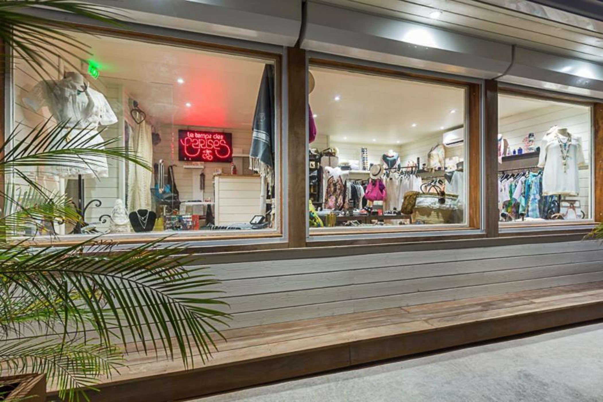 Le Temps des Cerises Beach Hotel