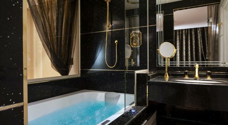 Paris j'Adore Hotel & Spa