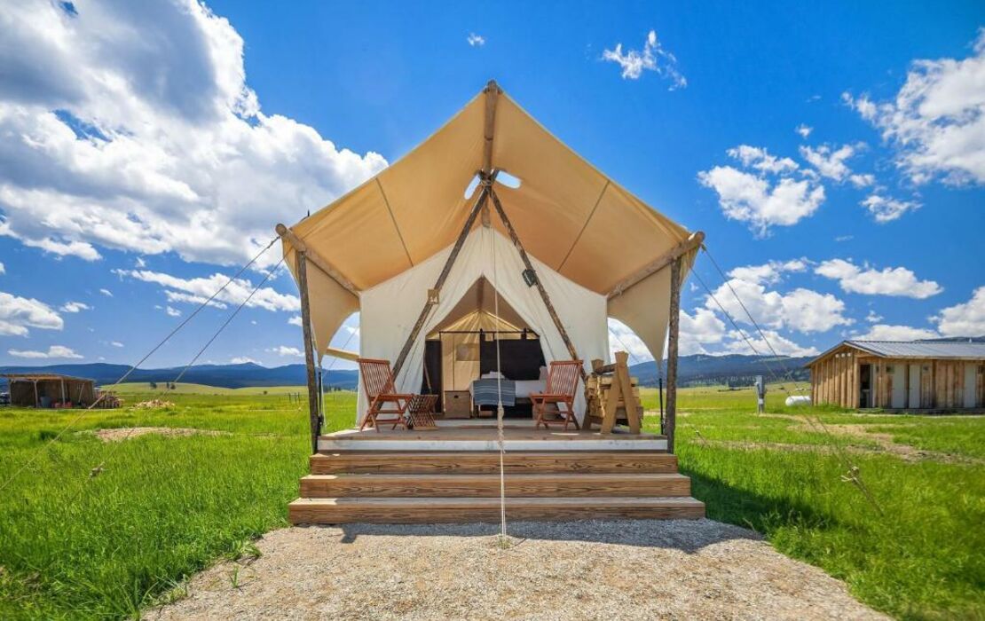 Under canvas yellowstone top