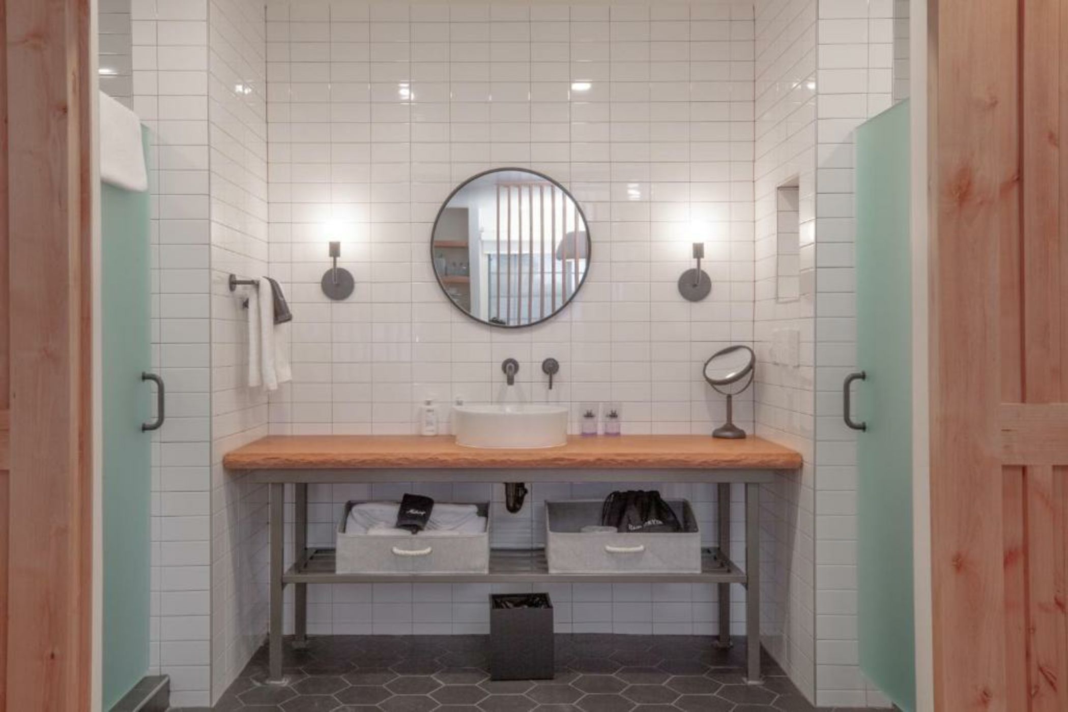 Best Friends Roadhouse and Mercantile