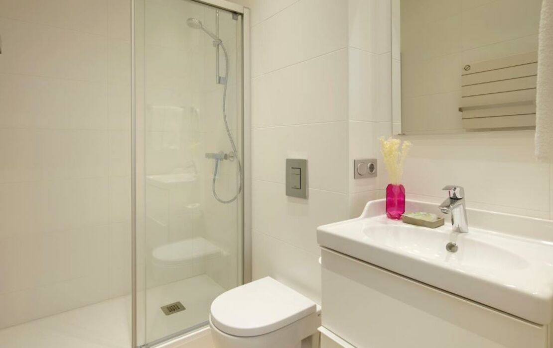 Simone Apartment by FeelFree Rentals, a Design Boutique Hotel Donostia