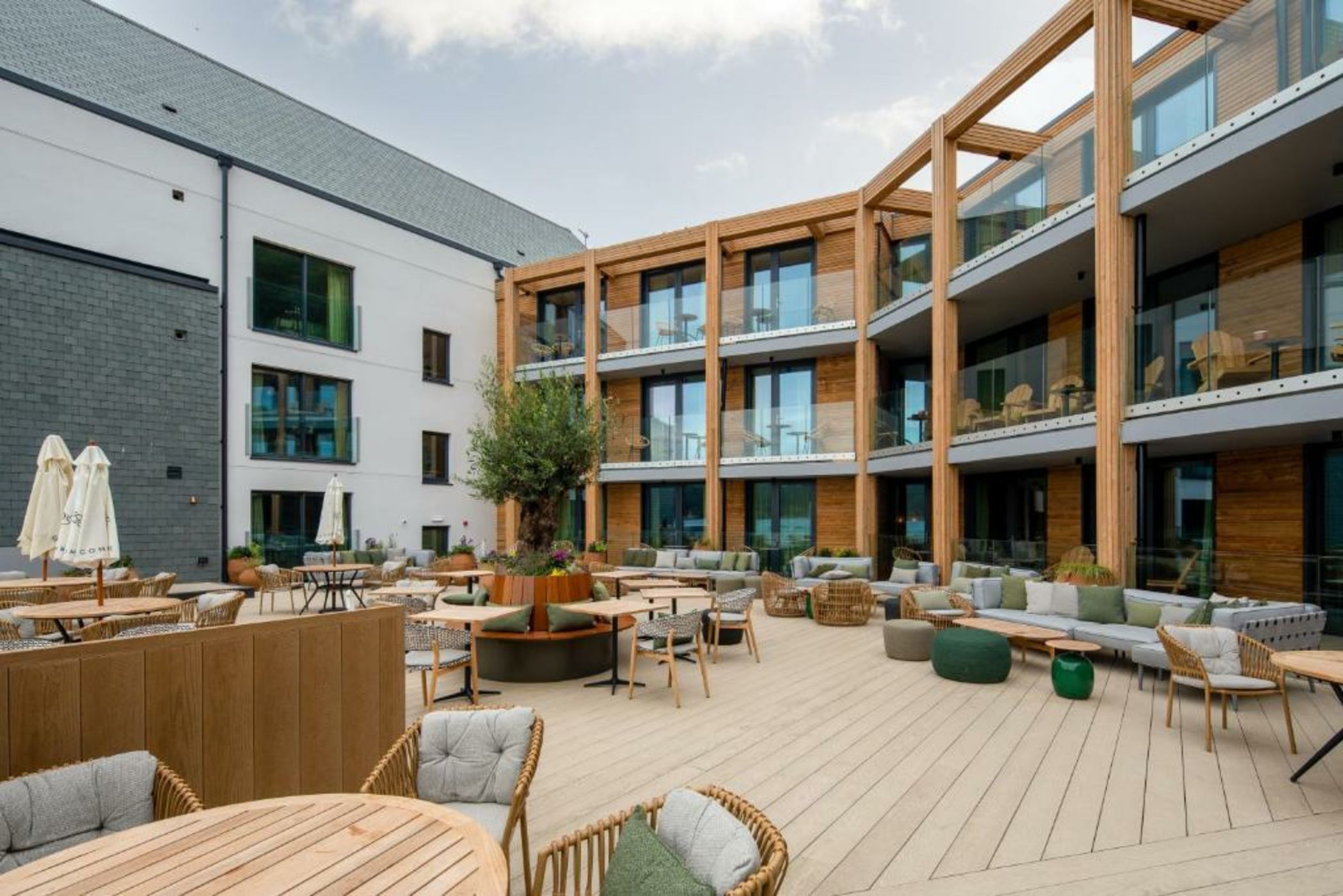 Harbour Beach Club & Hotel