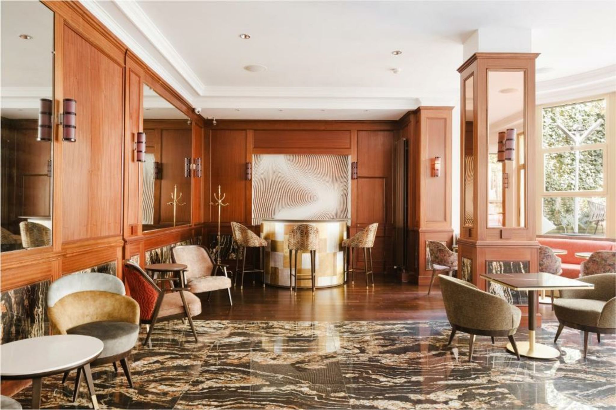 Sonder l Atala Champs-Élysées