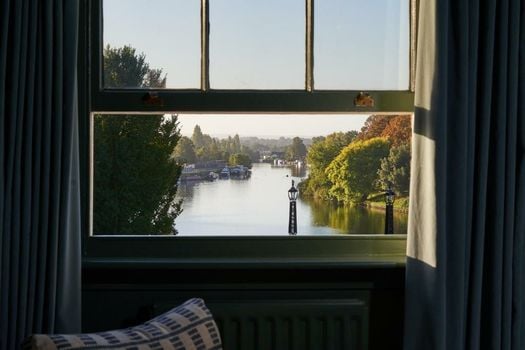 Mitre Hotel