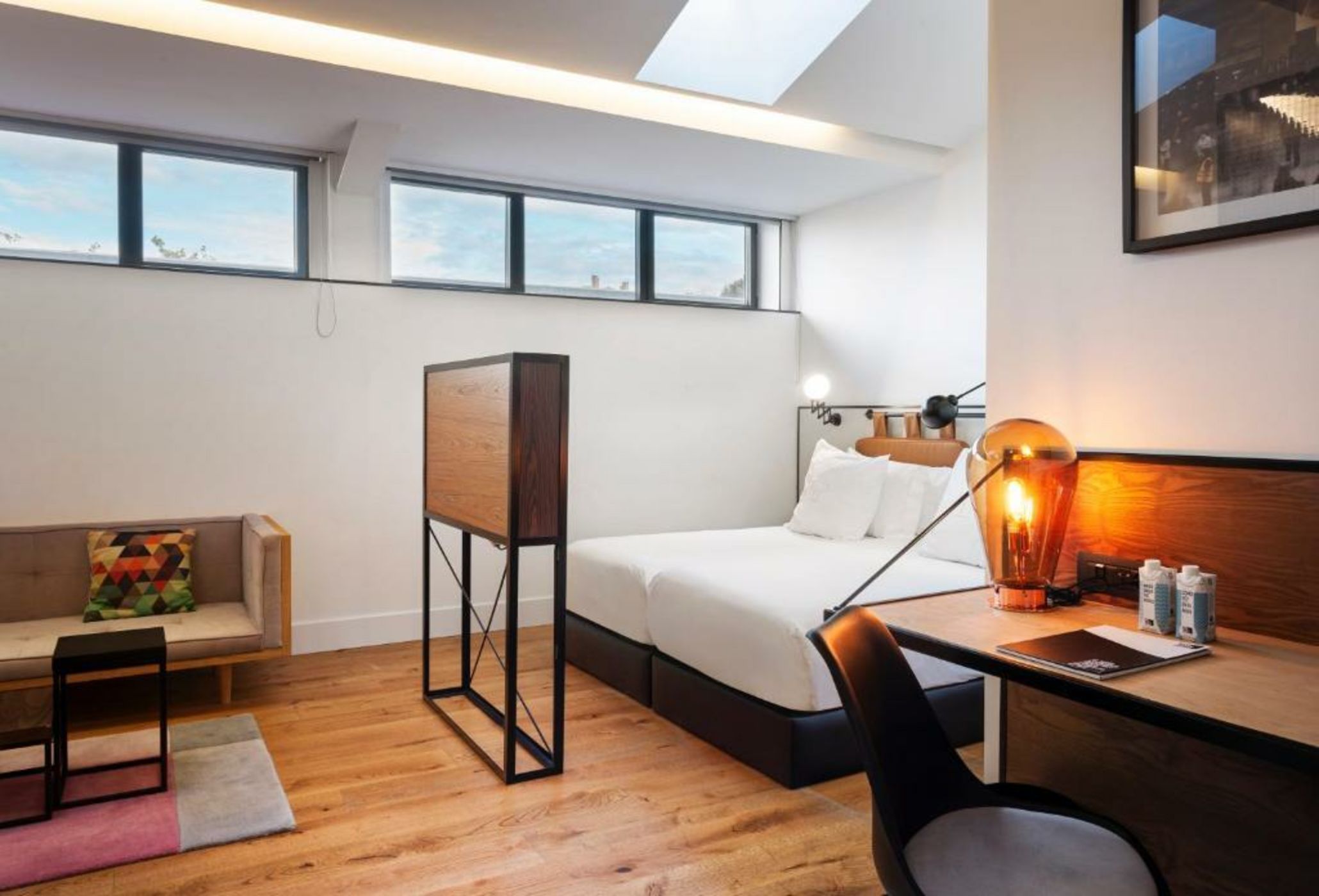 One Shot Tabakalera House