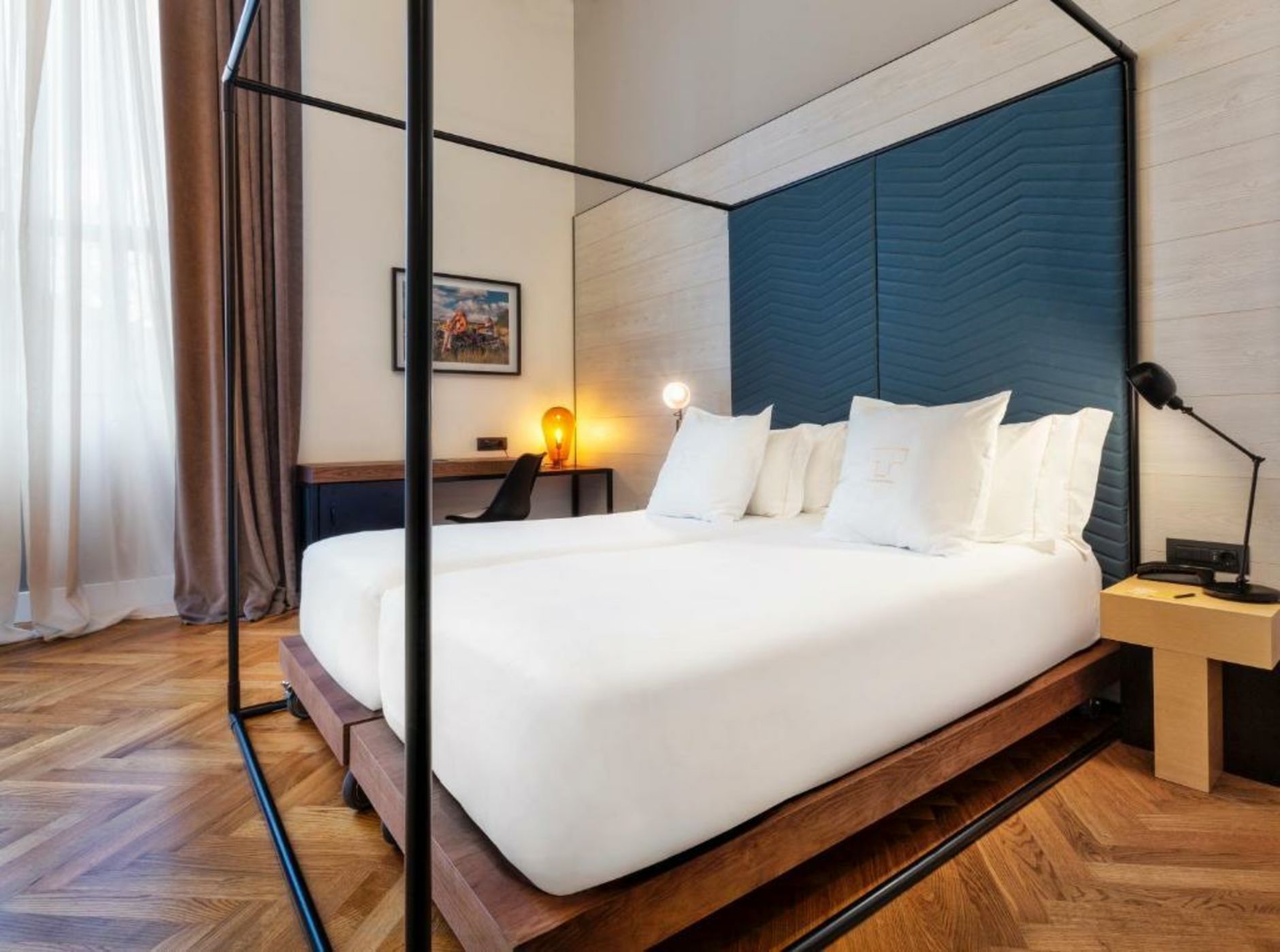 One Shot Tabakalera House