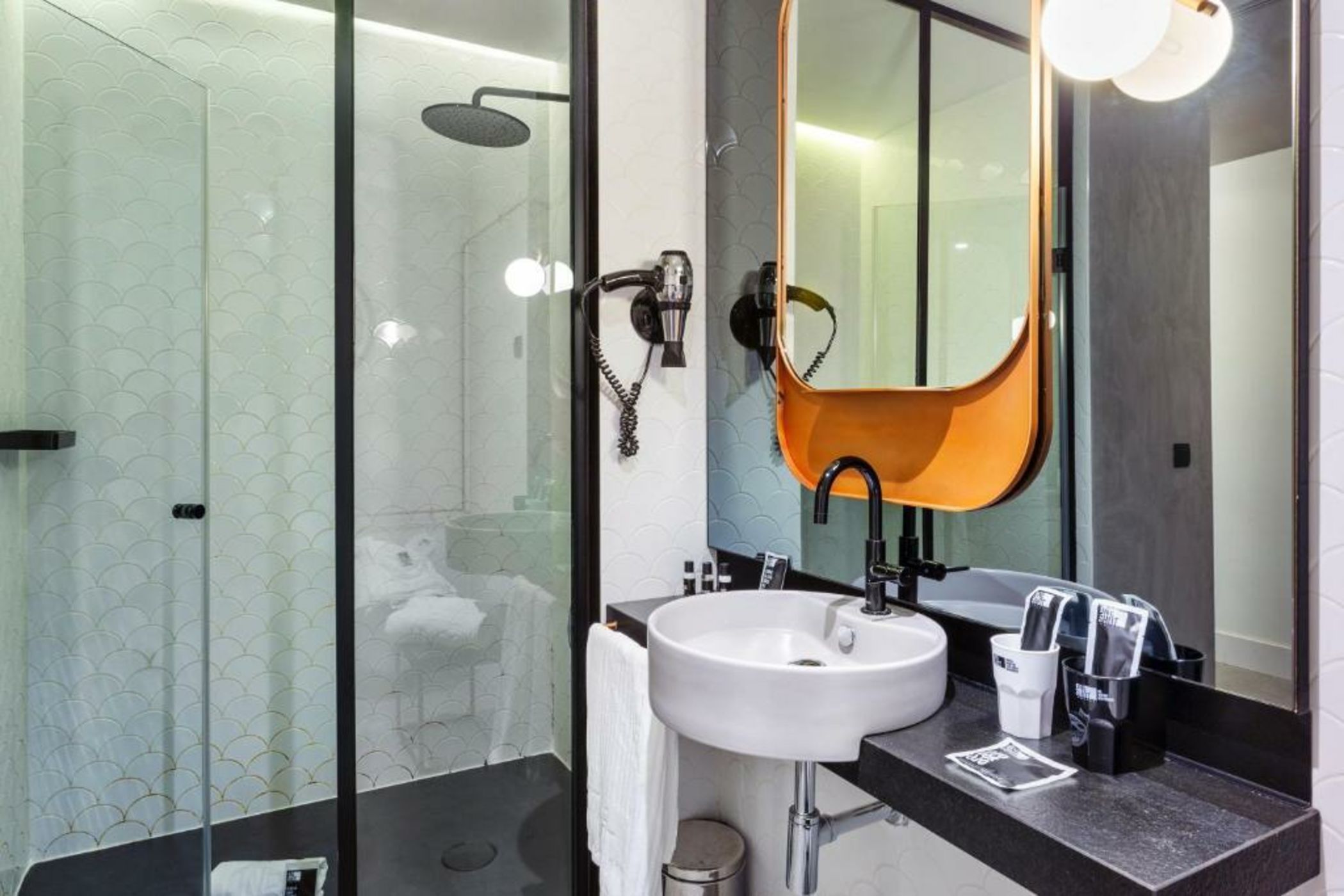 One Shot Tabakalera House